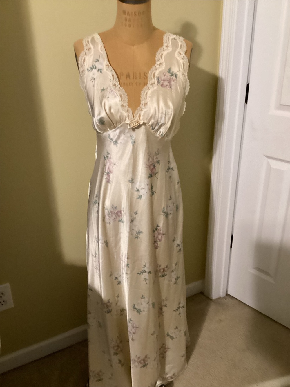“Christian Dior” long lingerie gown,size M